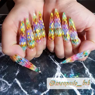 ロング ネイル クロキ 。のネイルデザイン