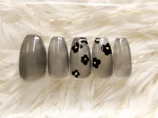 ネイル She by M【シーバイエム】パラジェル/ニュアンスネイル所属・She by M. Ryoukaのネイルデザイン