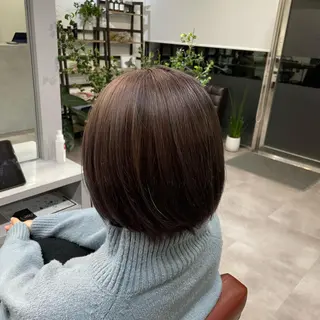 ショート カラー monami 山本華菜のヘアスタイル