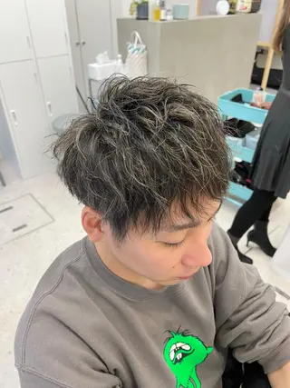 メンズ Trait所属・美容師っぽくないけど 上手いEijiのヘアスタイル