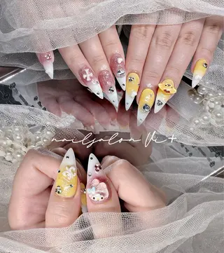 ネイル ✨Nailsalon Vi+✨のネイルデザイン