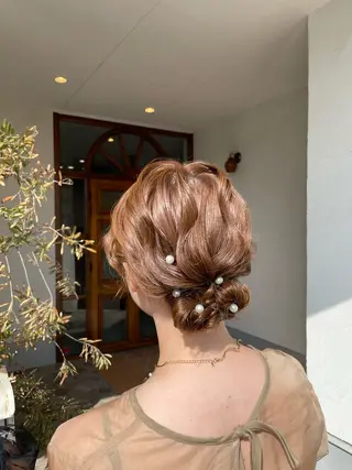 ミディアム ヘアアレンジ COEUR所属・山下 襟華のヘアスタイル