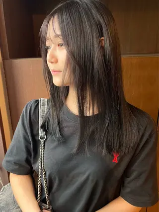 セミロング カラー 髪質改善ｶﾗｰ ｹｱﾌﾞﾘｰﾁ/ﾀﾑのヘアスタイル