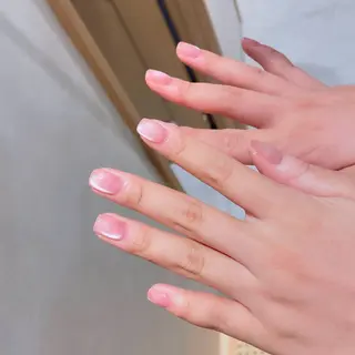 ネイル Nailsalon Repos.所属・Rika🌼 シンプル•マグネットのネイルデザイン