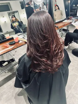 セミロング 篠崎 佑季のヘアスタイル