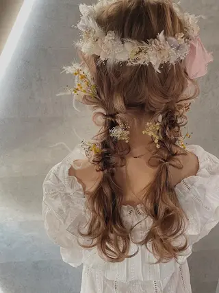ロング アワ ダイキのヘアスタイル