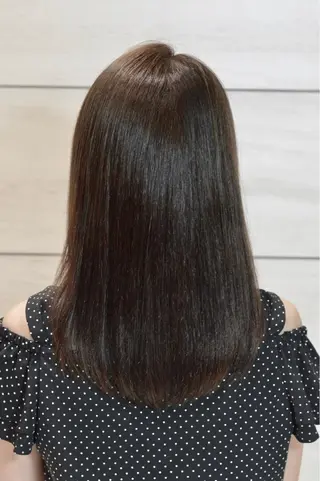 ミディアム カラー パーマ テラモト カズヨシのヘアスタイル