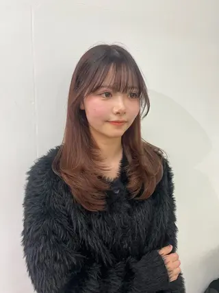 ロング カラー Tiffa二子玉川所属・レイヤーカット 🌻AOI🌻のヘアスタイル
