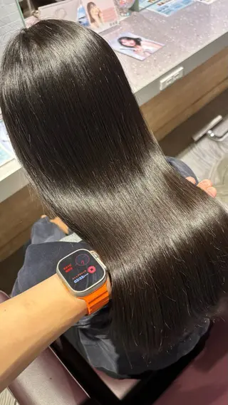 セミロング ぷる艶カラー🌈 艶髪矯正✨遠藤龍雅のヘアスタイル