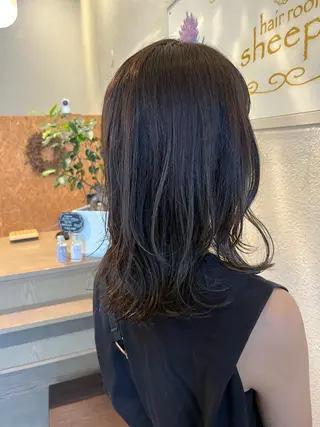 セミロング カラー 上原 愛理のヘアスタイル
