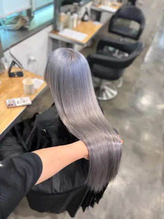 ロング カラー ハイトーン特化美容師 🌈ケアブリーチのヘアスタイル