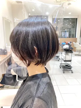 ショート 横山 直輝のヘアスタイル