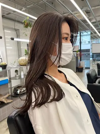 ロング ダブルカラー/ ケアブリーチ/クニトのヘアスタイル