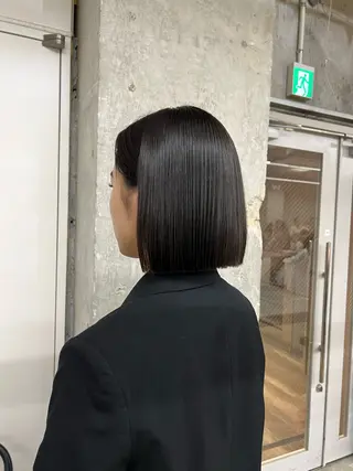 ミディアム era所属・azumi/ボブ/暖 色/オリーブ/縮毛のヘアスタイル