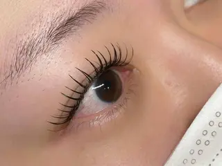 マツエク・マツパ 【やり放題専門店】 スカルプ&長さ出しのネイルデザイン