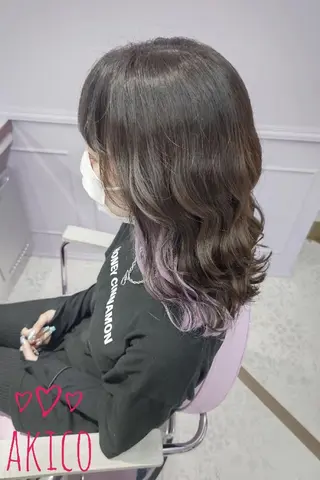 ミディアム LUXBE GALLERY なんば駅前店所属・ラックスビーギャラリ ー AKICOのヘアスタイル