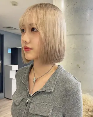 ミディアム 🎀ハイトーン特化 konomi🎀のヘアスタイル