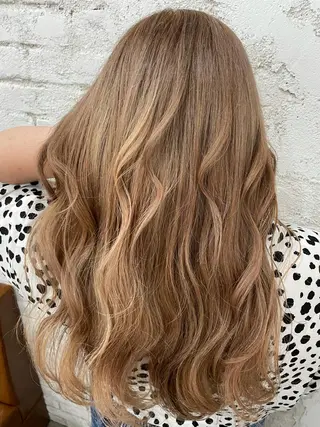 ロング カラー 🎀モテ髪ミルクティ ー🎀yasunaのヘアスタイル