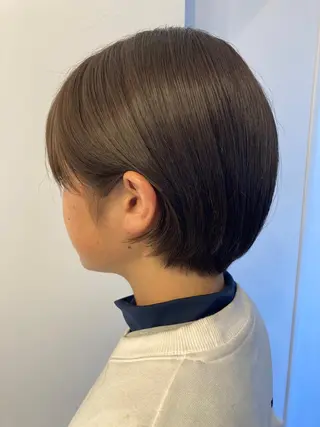 ショート カラー 新宿／透明感カラー／ 阿久津凜のヘアスタイル