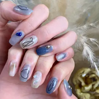 ネイル feliseey 〘フェリシー 〙のネイルデザイン