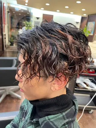 ショート パーマ メンズ peakshair所属・髪質改善/メンズパ ーマ𝒀𝑼𝑻𝑶のヘアスタイル