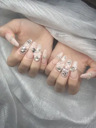 ネイル Lee Nailsのネイルデザイン
