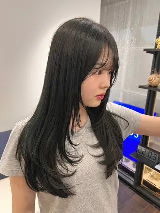 ロング カラー 透明感ハイトーン ×パーマ/mikuのヘアスタイル