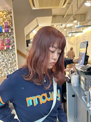 カラー moeka 表参道のヘアスタイル