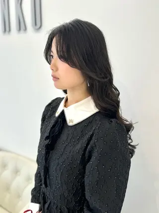 ロング パーマ コテ巻き風パーマ/ キミシマカイトのヘアスタイル