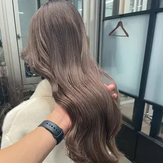 カラー storiiz所属・本田大輝top designerのヘアスタイル
