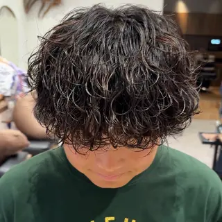 パーマ メンズ ハイトーン、ベージュ ボブカット🫧のヘアスタイル