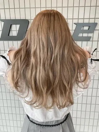 ロング タカツド ユウキのヘアスタイル