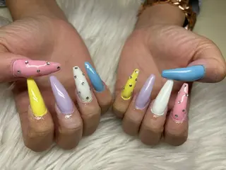 ネイル SOARE🤍 🤍のネイルデザイン