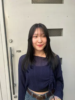ロング メイ☘️ レイヤーカットのヘアスタイル