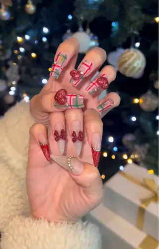 ネイル なな_ CloudyChanのネイルデザイン