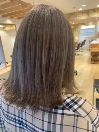 ミディアム 渋谷ハイトーン/ デザインカラー阿部のヘアスタイル