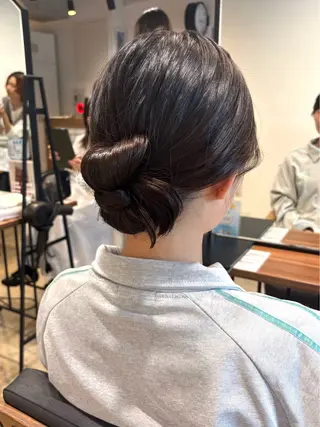 ミディアム ヘアアレンジ 艶カラー🧊ショート /ボブ/小由葵のヘアスタイル