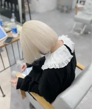 ミディアム カラー 韓国ヘア特化💍 tiam💍ブリーチのヘアスタイル