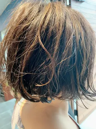 ショート ✨白髪ぼかし 🍀MINAKO☆のヘアスタイル