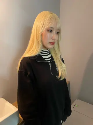 ロング カラー カットモデル/ ハイトーン/ゆうあのヘアスタイル