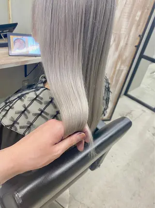 ロング カラー 色気グレージュ 🤍kosuke🤍のヘアスタイル