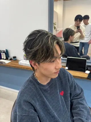 カラー メンズ iLo highlight NARITA所属・髙橋 悠也 ／メンズ特化のヘアスタイル