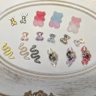 ネイル 完全予約制個室サロン Abundancesのネイルデザイン