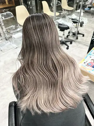 ロング カラー りょうへい/ 全頭ブリーチ/渋谷のヘアスタイル