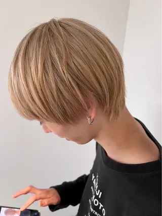 ショート カラー ケアパーマ/ブリーチ daisukeのヘアスタイル