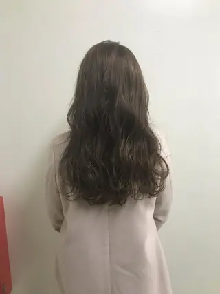 セミロング カラー エリアNo.1カラー ⭐️hikaru⭐️のヘアスタイル