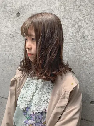 ミディアム カラー パーマ WEG所属・韓国レイヤー/艶髪 WATSUKIのヘアスタイル