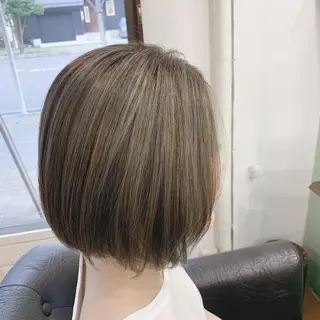 ショート カラー R ri R takagiのヘアスタイル