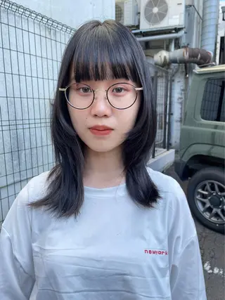 セミロング tomo🍒パーマ ハイトーン似合わせのヘアスタイル