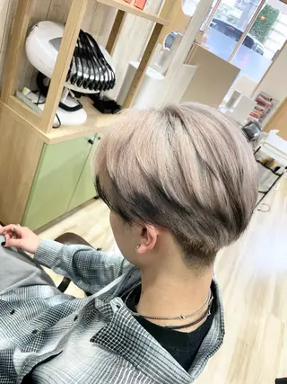 ショート カラー メンズ 🌈派手髪ハイトーン 🌈鈴木亮太🌈のヘアスタイル